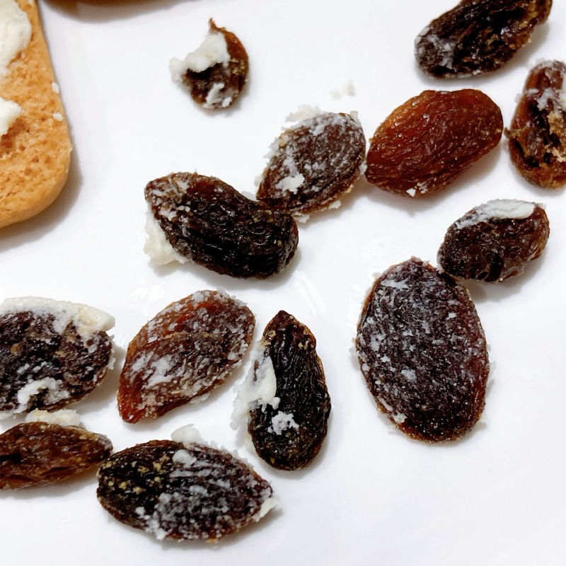 スリースターのレーズンサンド リニューアル