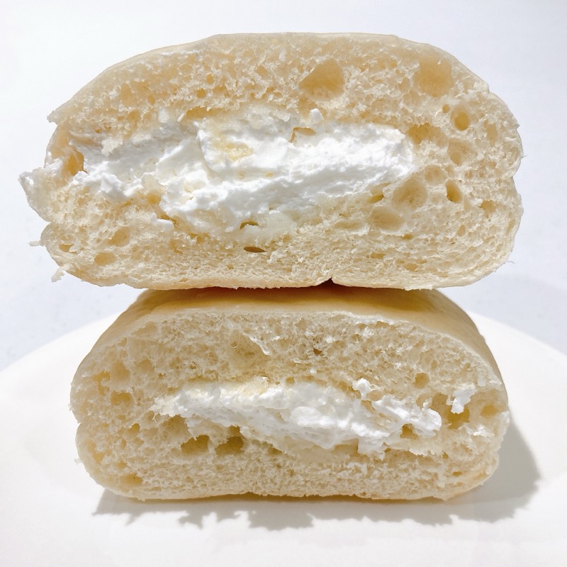 たっぷりラムレーズンクリームパン