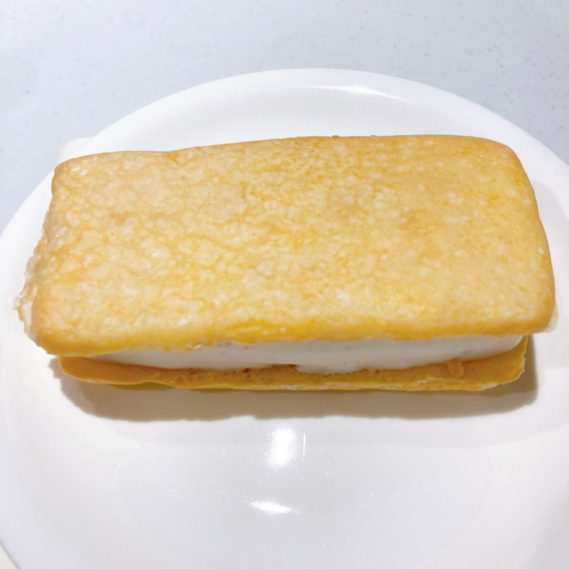 いちごのふわふわショートケーキサンド