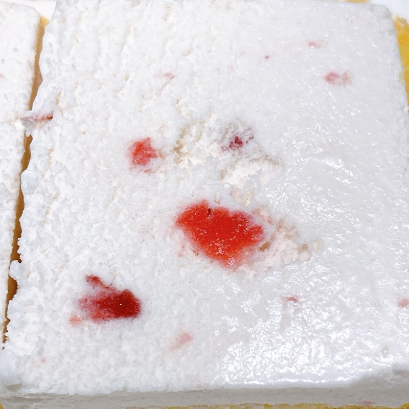 いちごのふわふわショートケーキサンド