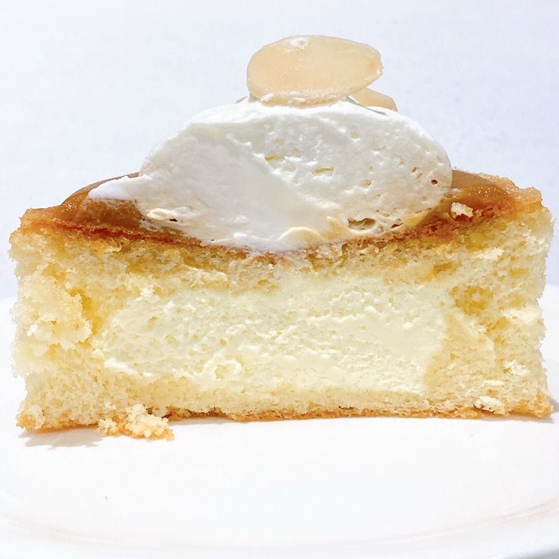 キャラメルとホイップのシフォンケーキ ホイップカスタード入り