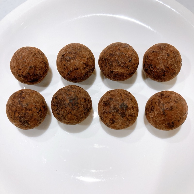 PREMIUM Ghanaプラリネトリュフ