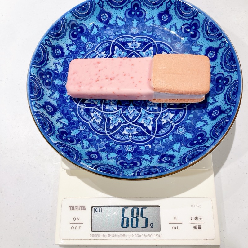 《Ghana》チョコ&クッキーサンド恋味いちご