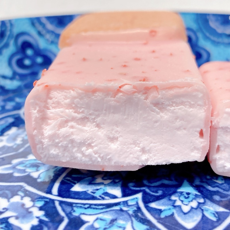 《Ghana》チョコ&クッキーサンド恋味いちご