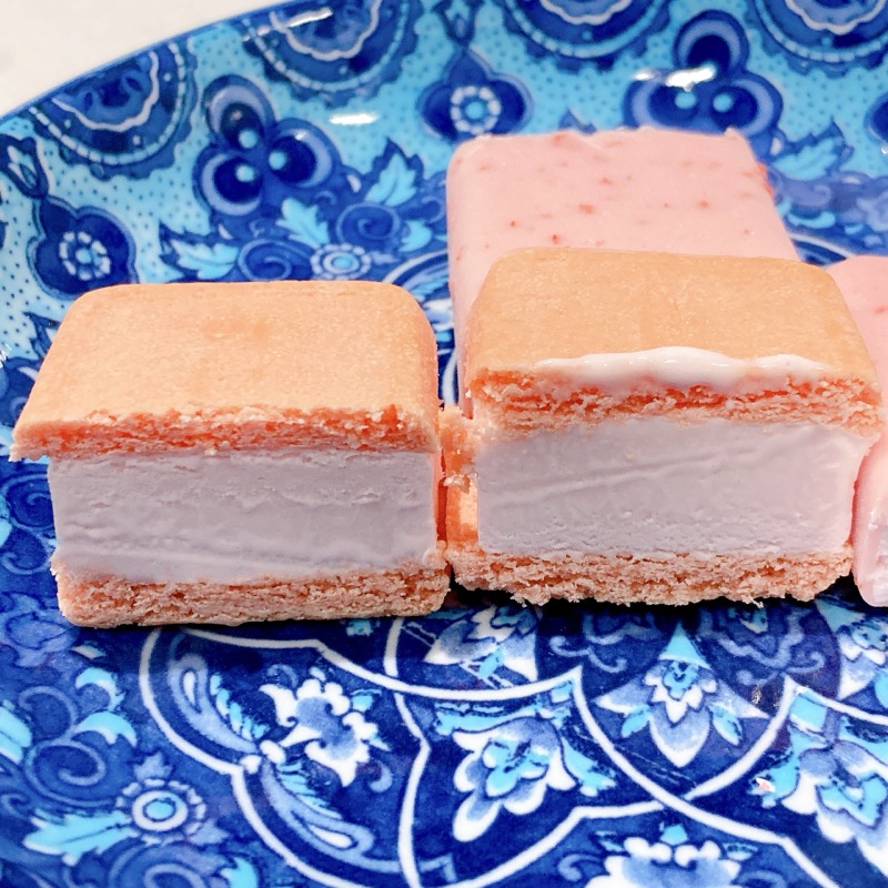 《Ghana》チョコ&クッキーサンド恋味いちご