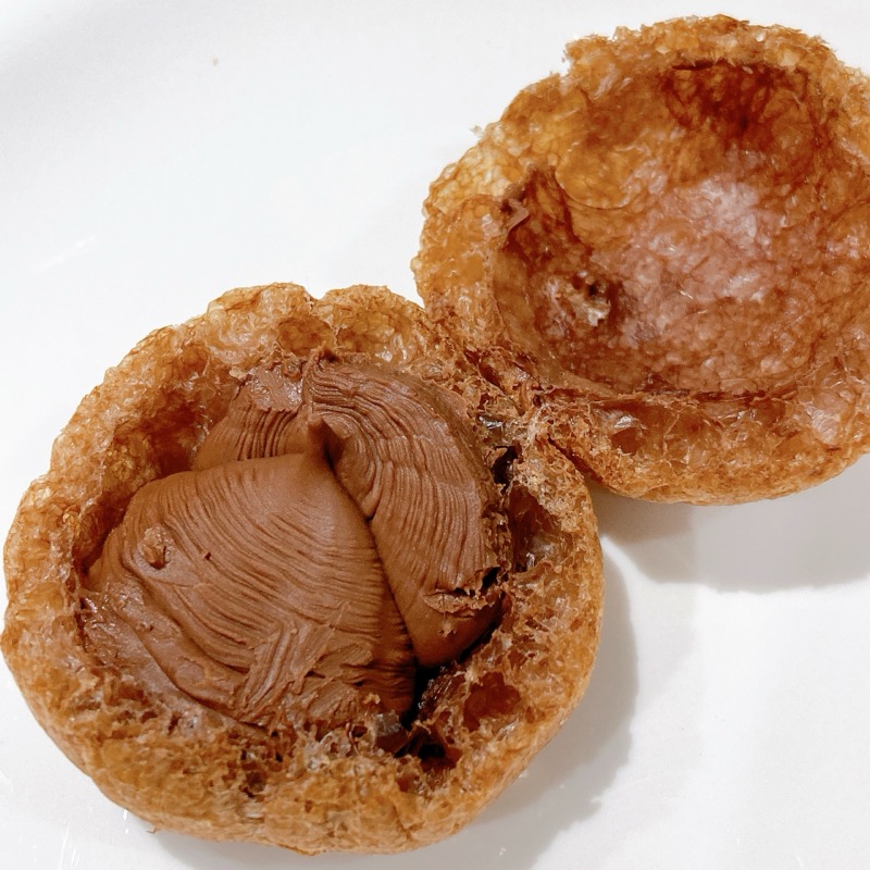 生チョコを包んだプチシュー