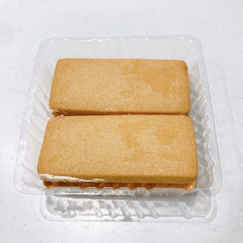 洋酒香るレーズンサンド