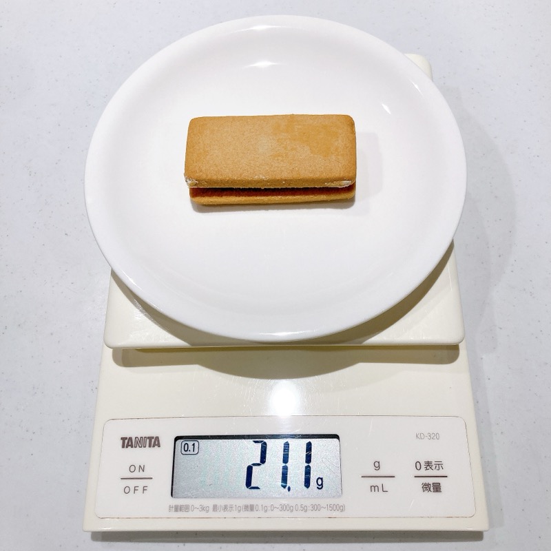 洋酒香るレーズンサンド