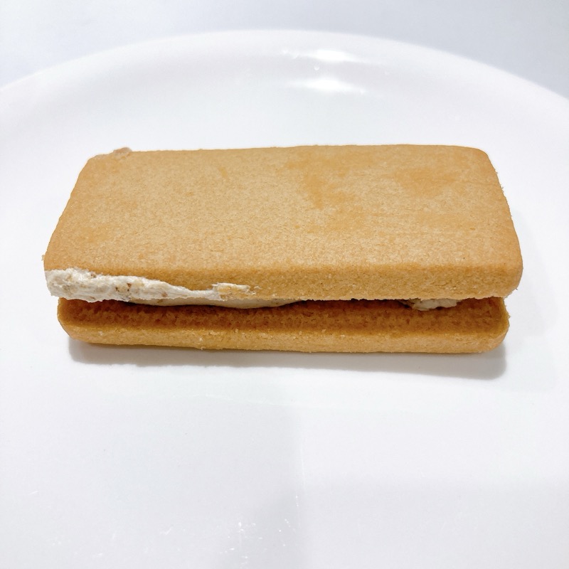 洋酒香るレーズンサンド