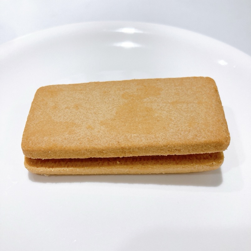 洋酒香るレーズンサンド