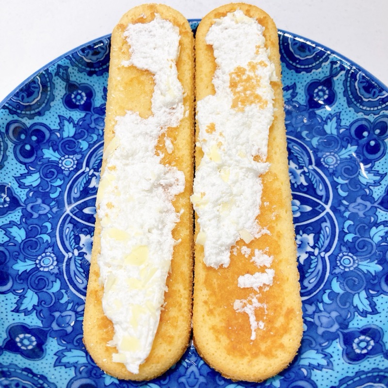 《ファミマ限定》ホワイトチョコクッキーサンド