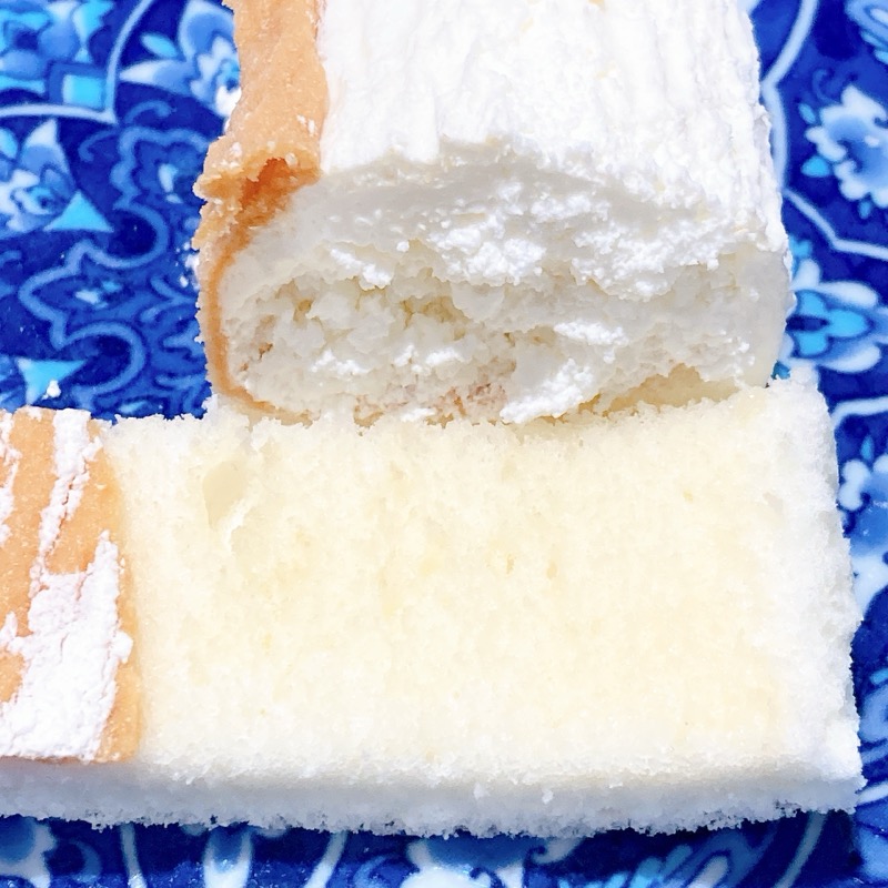 不二家のミルキークリームロール