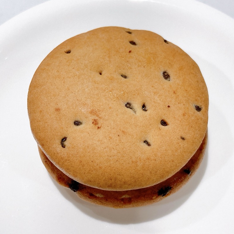 しっとりビスケットサンドショコラ