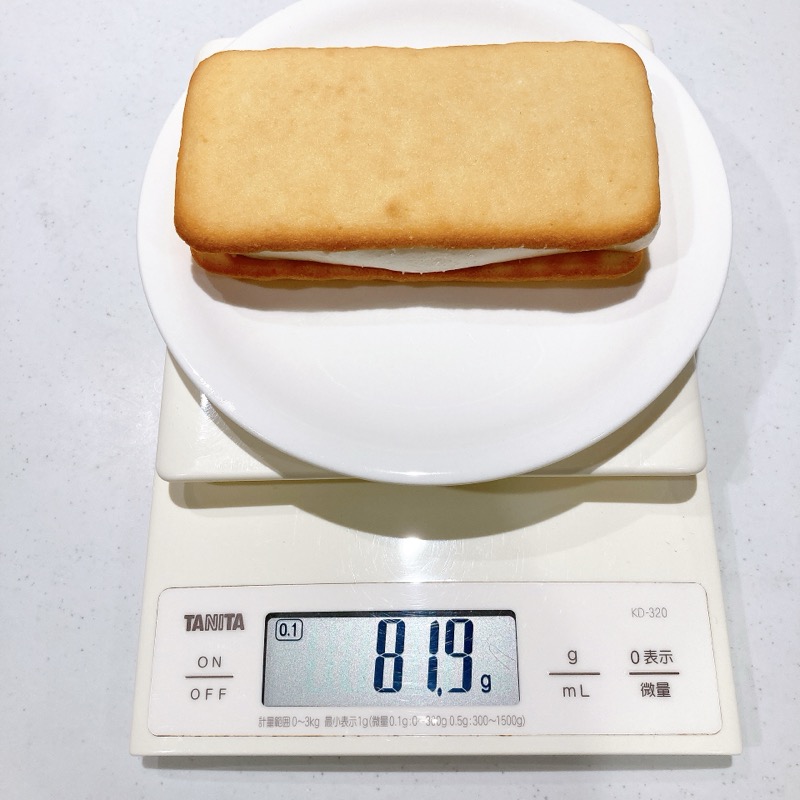 ラムレーズンサンドアイス