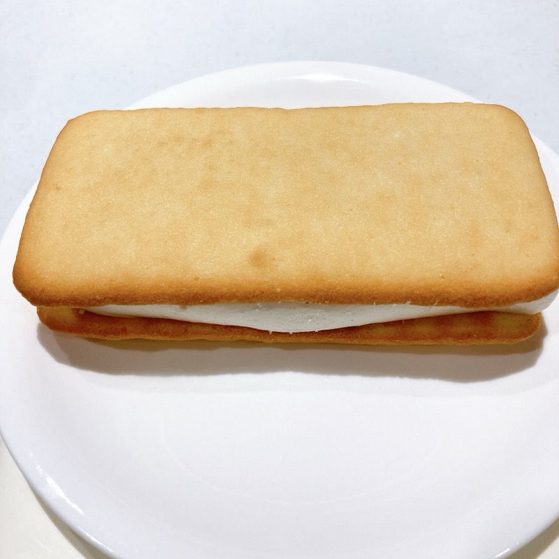 ラムレーズンサンドアイス