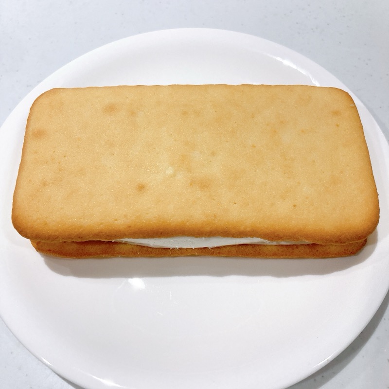 ラムレーズンサンドアイス