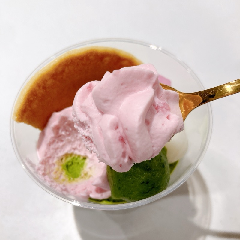 さくらと宇治抹茶の和パフェ