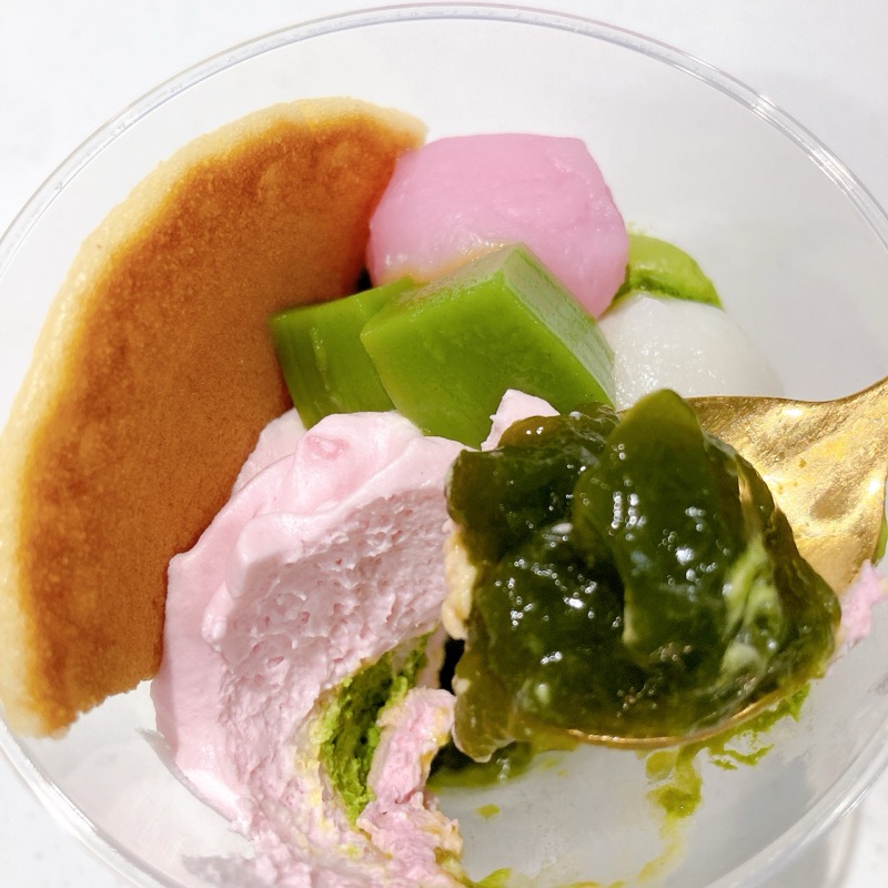 さくらと宇治抹茶の和パフェ