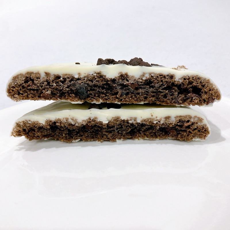 《ファミマ》白いブラックサンダーチョコクッキー