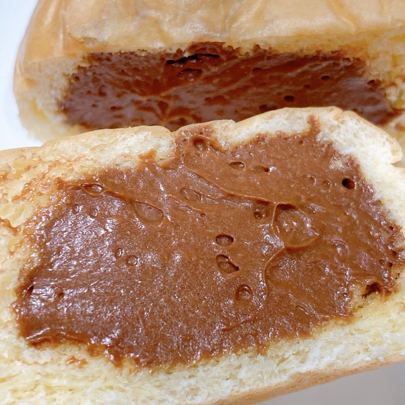 《八天堂》冷やして食べるとろけるくりーむぱん濃いチョコレート