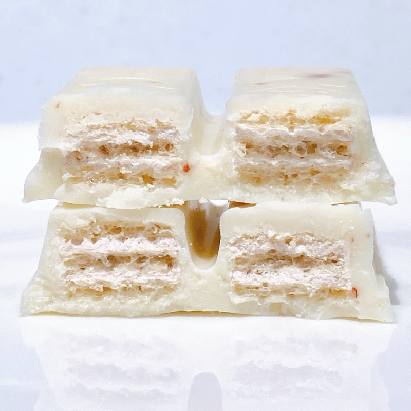 キットカットのストロベリーチーズケーキ