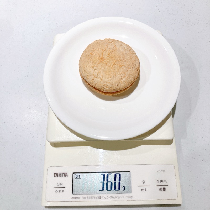 鎌倉まんまるブッセラムレーズン