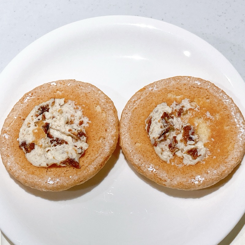 鎌倉まんまるブッセラムレーズン