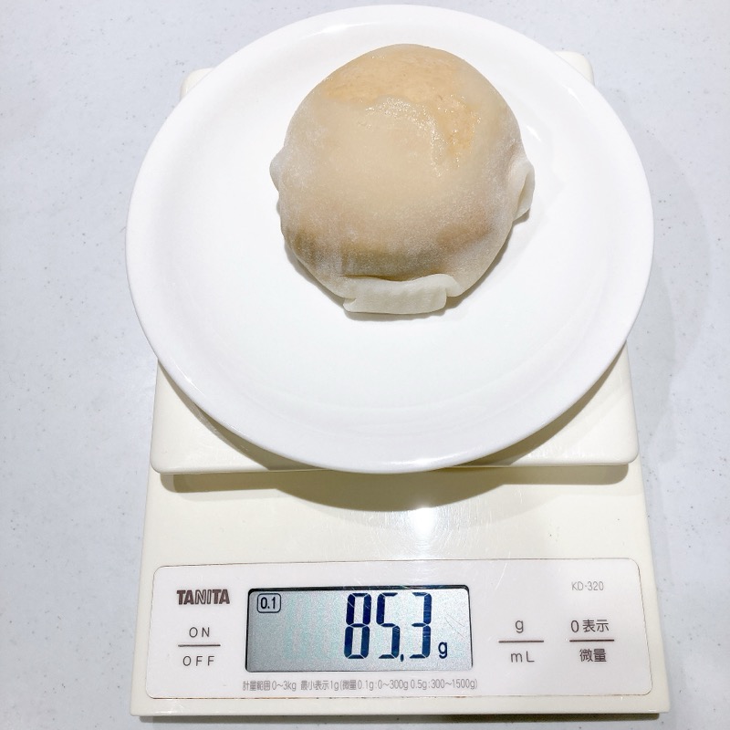 神奈川県産津久井在来大豆使用《きな粉ムースのつつみもち》