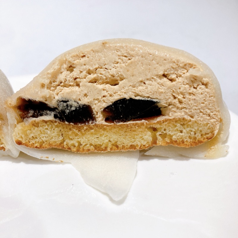 神奈川県産津久井在来大豆使用《きな粉ムースのつつみもち》