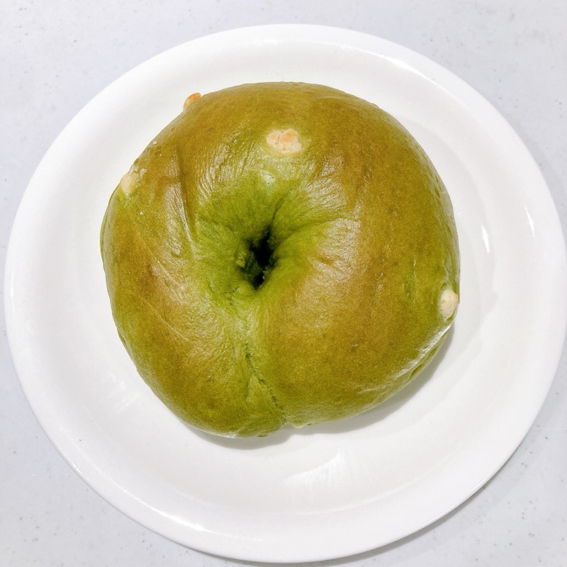 むぎゅっとベーグル抹茶&ホワイトチョコチップ