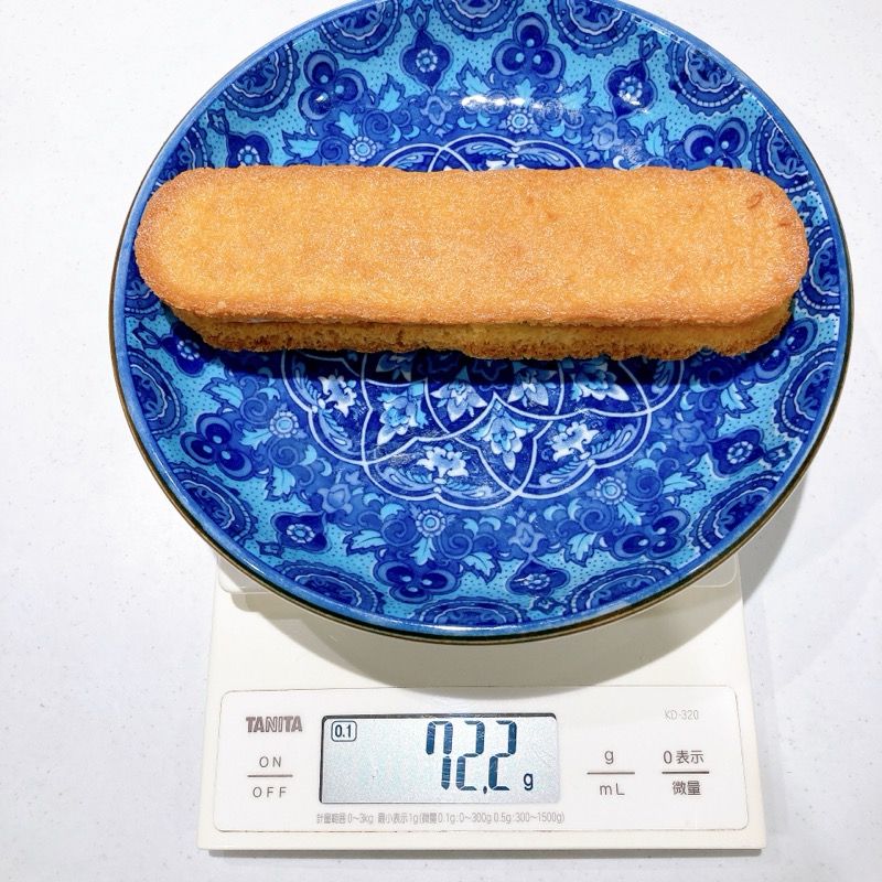 濃厚ミルククリームクッキーサンド練乳ソース