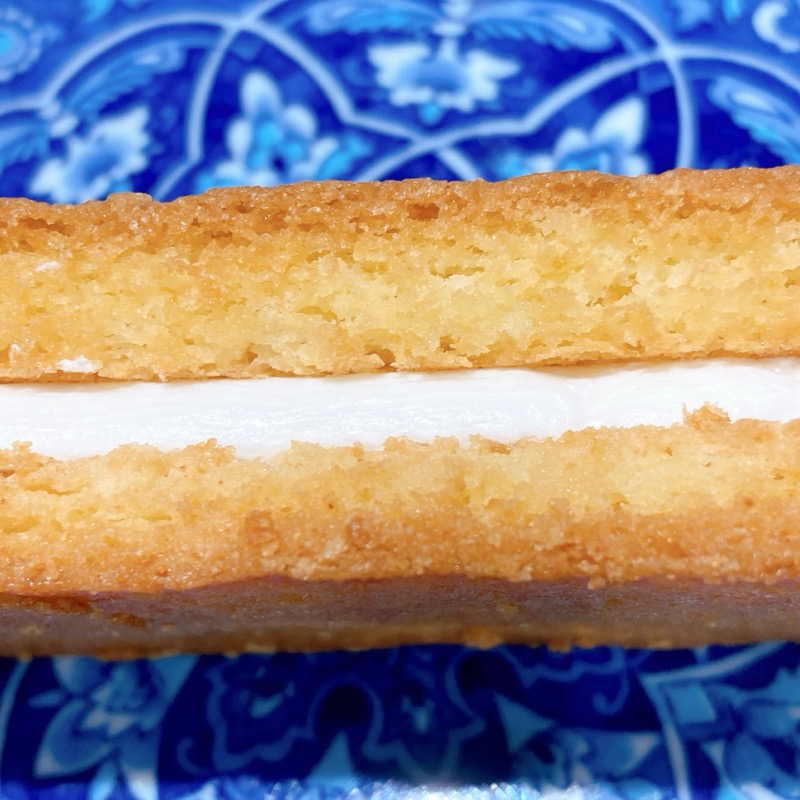 濃厚ミルククリームクッキーサンド練乳ソース