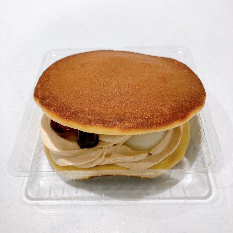 神奈川県産津久井在来大豆使用 きな粉クリーム生どら焼