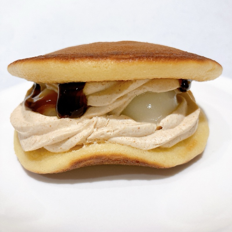 神奈川県産津久井在来大豆使用 きな粉クリーム生どら焼