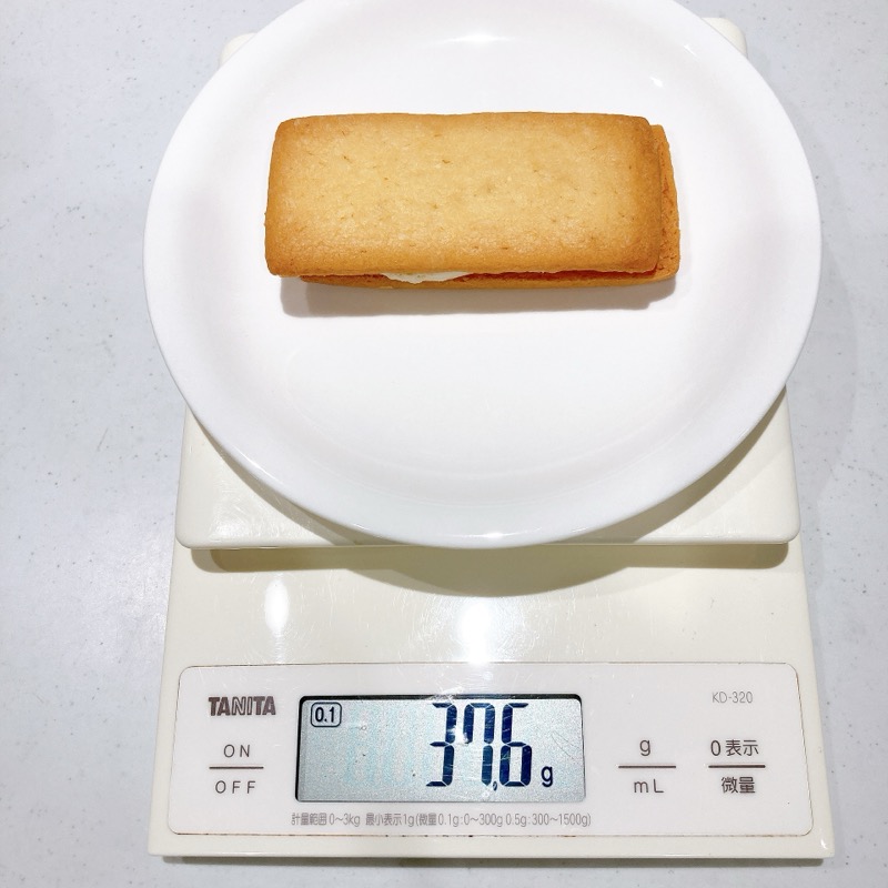 バター香るしっとりレーズンサンド