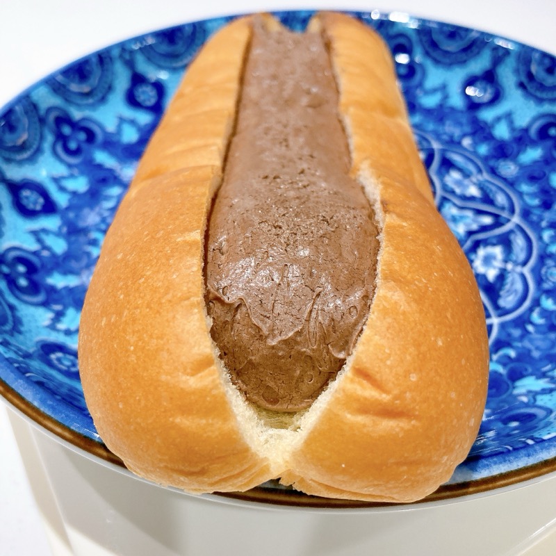 生コッペパンたっぷりチョコホイップ