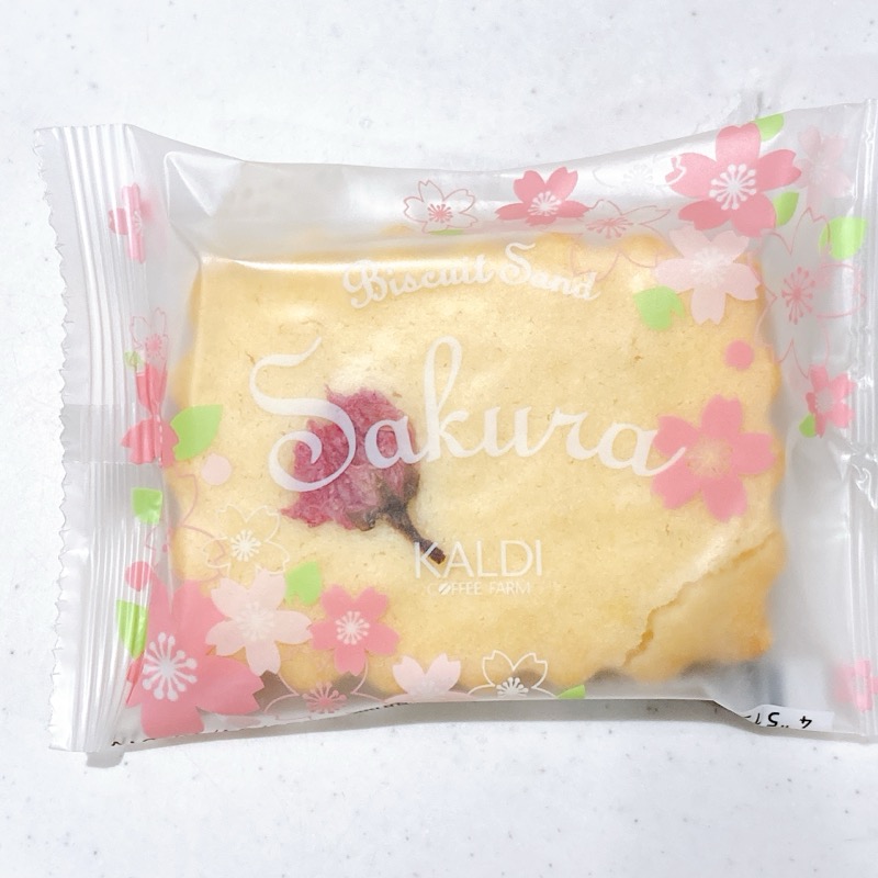 カルディビスキュイサンドさくら