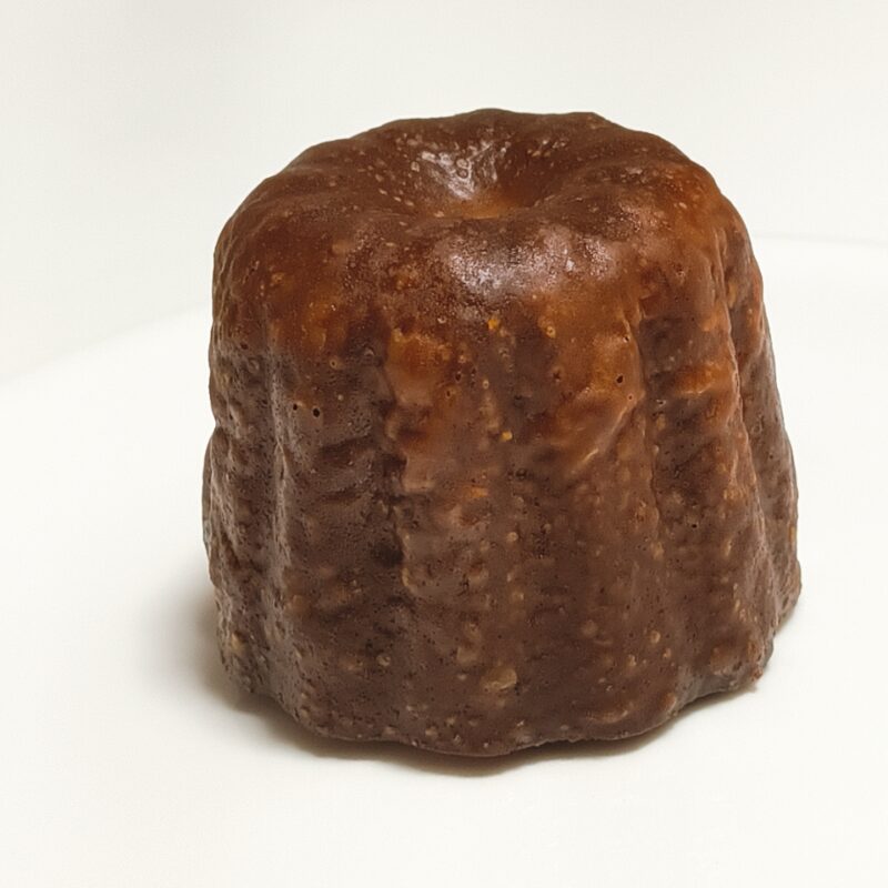 ラム酒とバター香るカヌレ