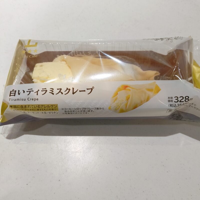 《白いティラミスクレープ》