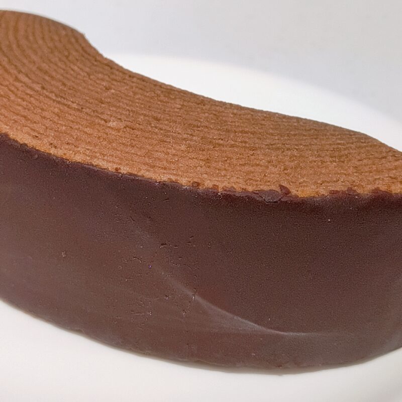 冷やして食べる森永ミルクココアバウム