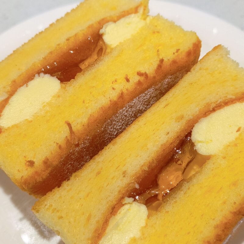 冷やして食べるホットケーキ風サンド