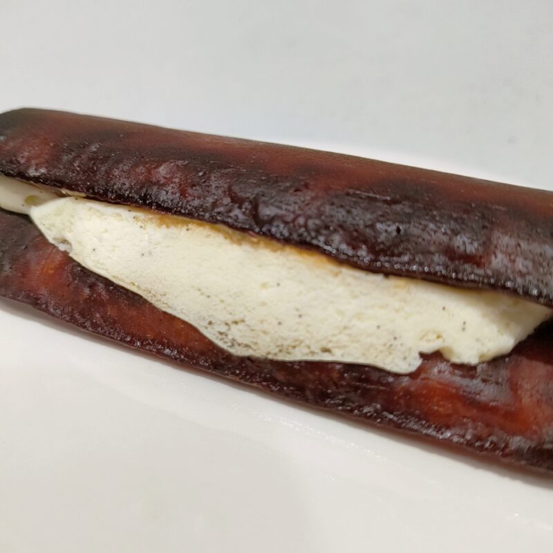 生カヌレスティックケーキ