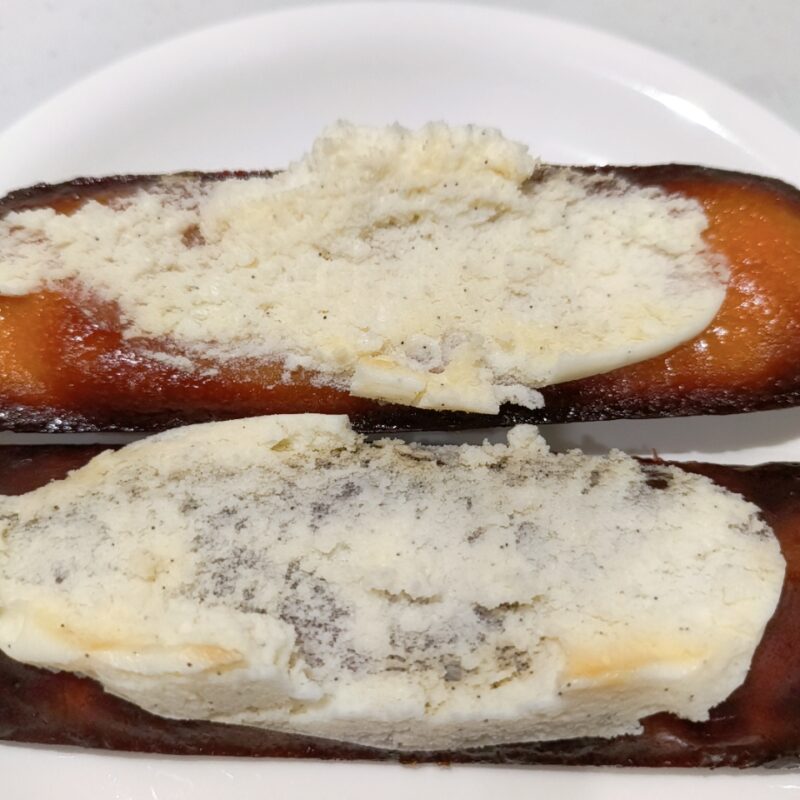 生カヌレスティックケーキ