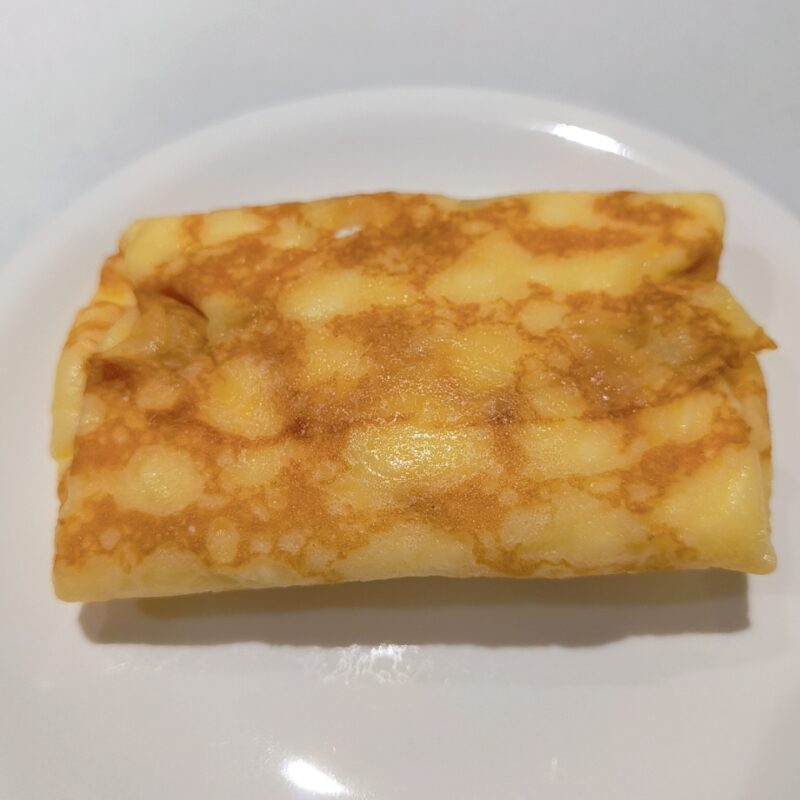 もちもち食感のクレープ《紅茶とりんご》