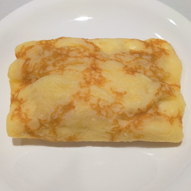 もちもち食感のクレープ《紅茶とりんご》