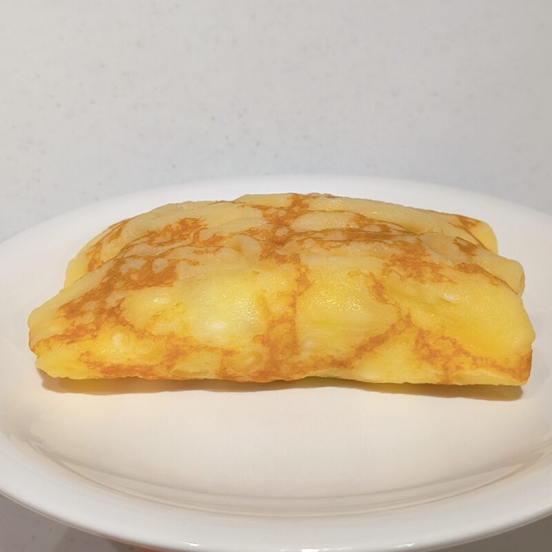 もちもち食感のクレープ《紅茶とりんご》